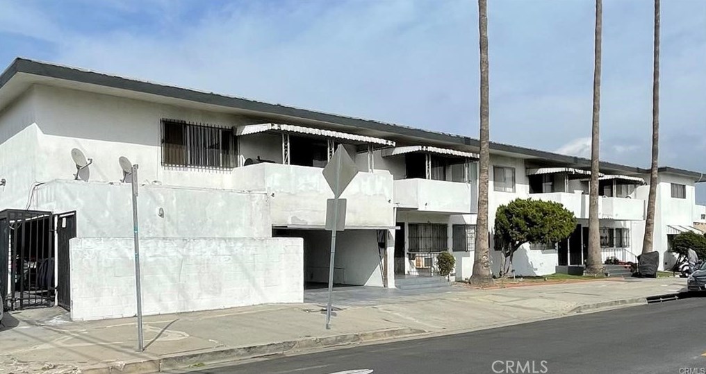 3617 60 St, Los Angeles CA  90047-1038 exterior