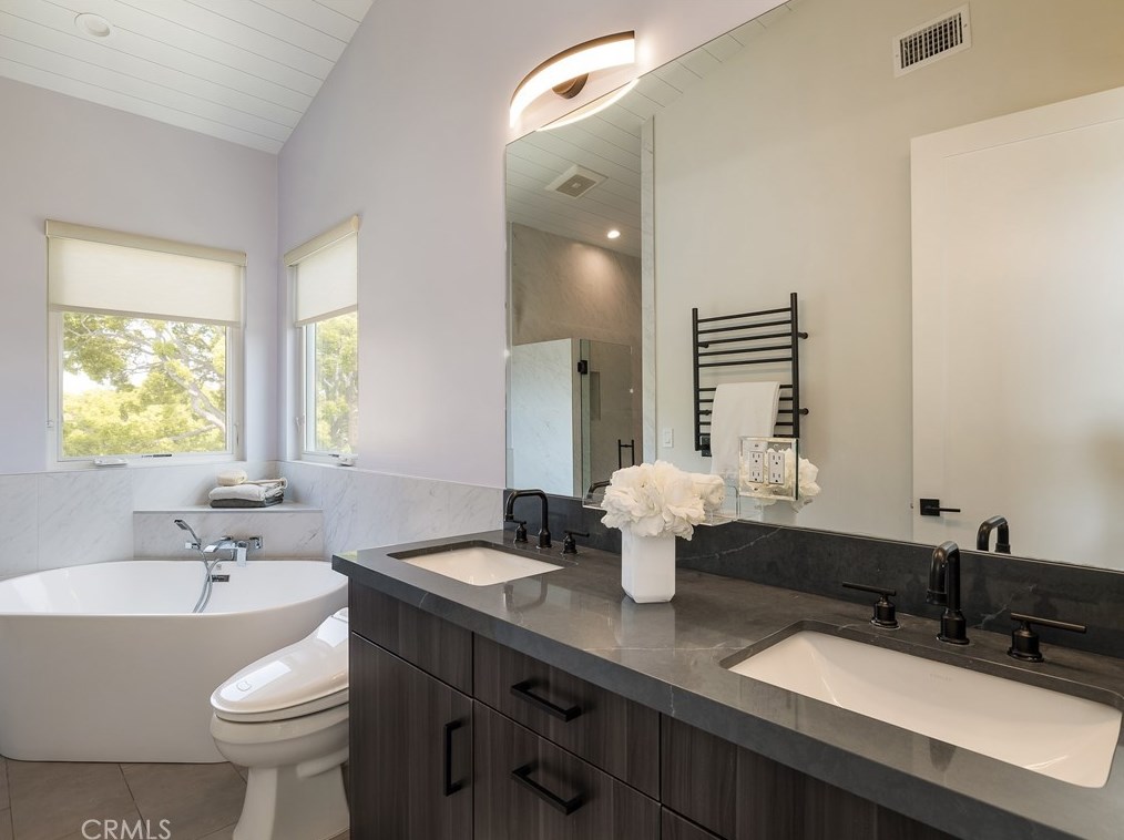 125 Palm Ave, El Segundo CA  90245-2296 exterior