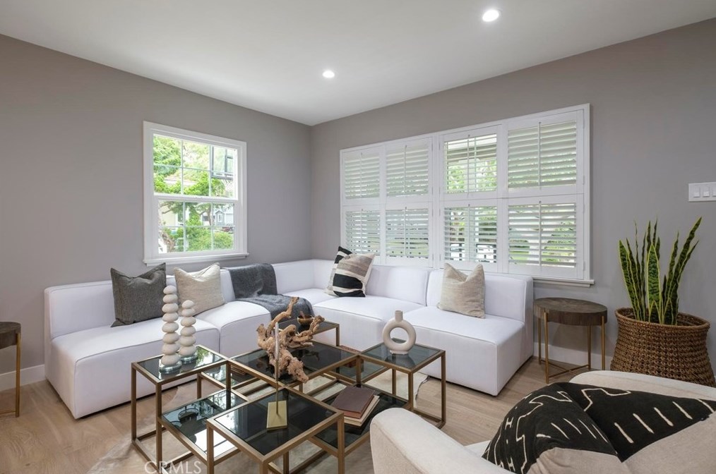 4913 Sharynne Ln, Torrance CA  90505-3356 exterior