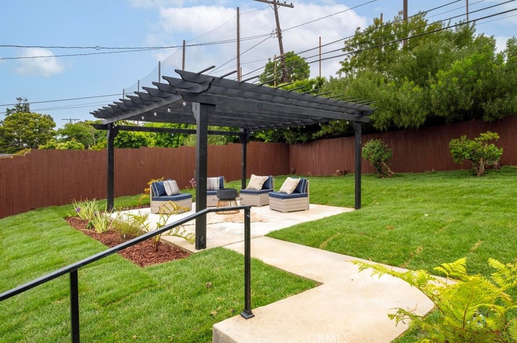 4913 Sharynne Ln, Torrance CA  90505-3356 exterior