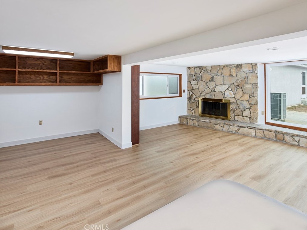 209 Oak Ave, El Segundo CA 90245-5229 exterior