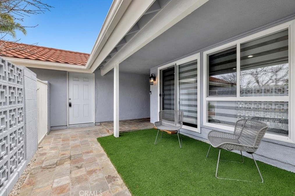 12546 Rosy Cir, Los Angeles CA  90066-6929 exterior