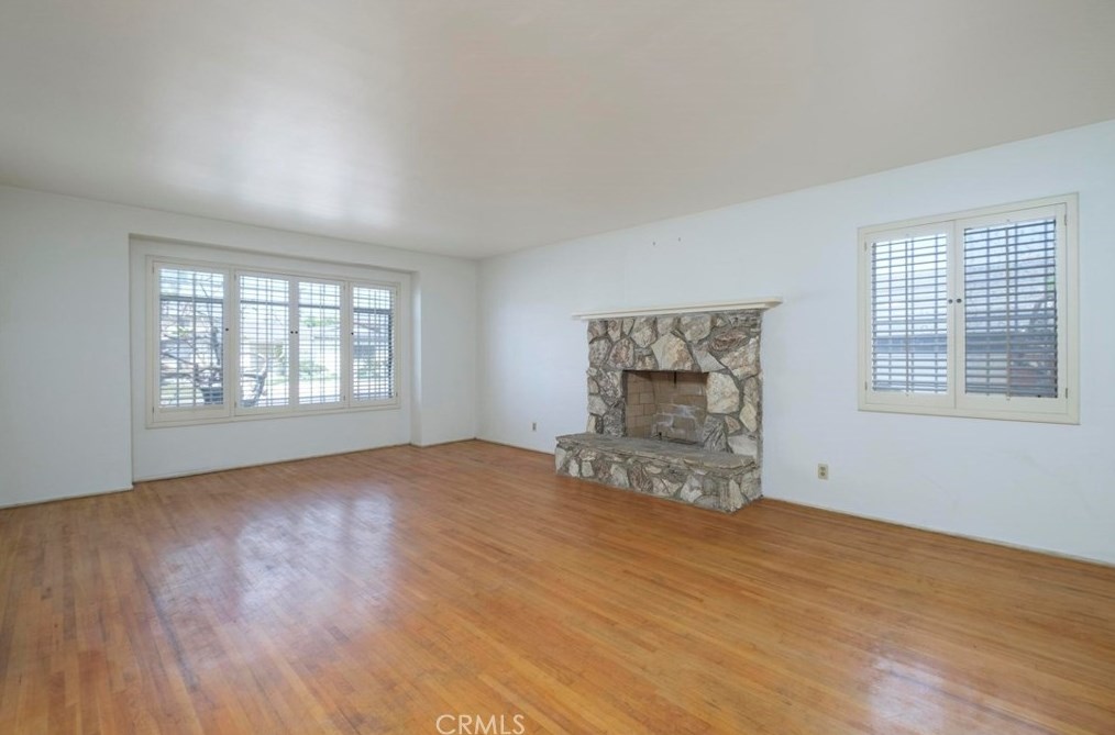 3840 Norton Ave, Los Angeles CA  90008-1943 exterior