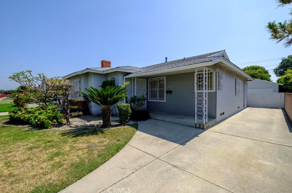 3840 Norton Ave, Los Angeles CA  90008-1943 exterior