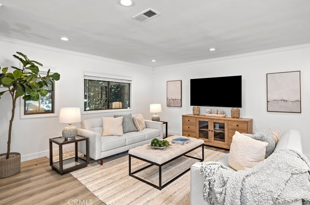 439 Lomita St, El Segundo CA  90245-4054 exterior