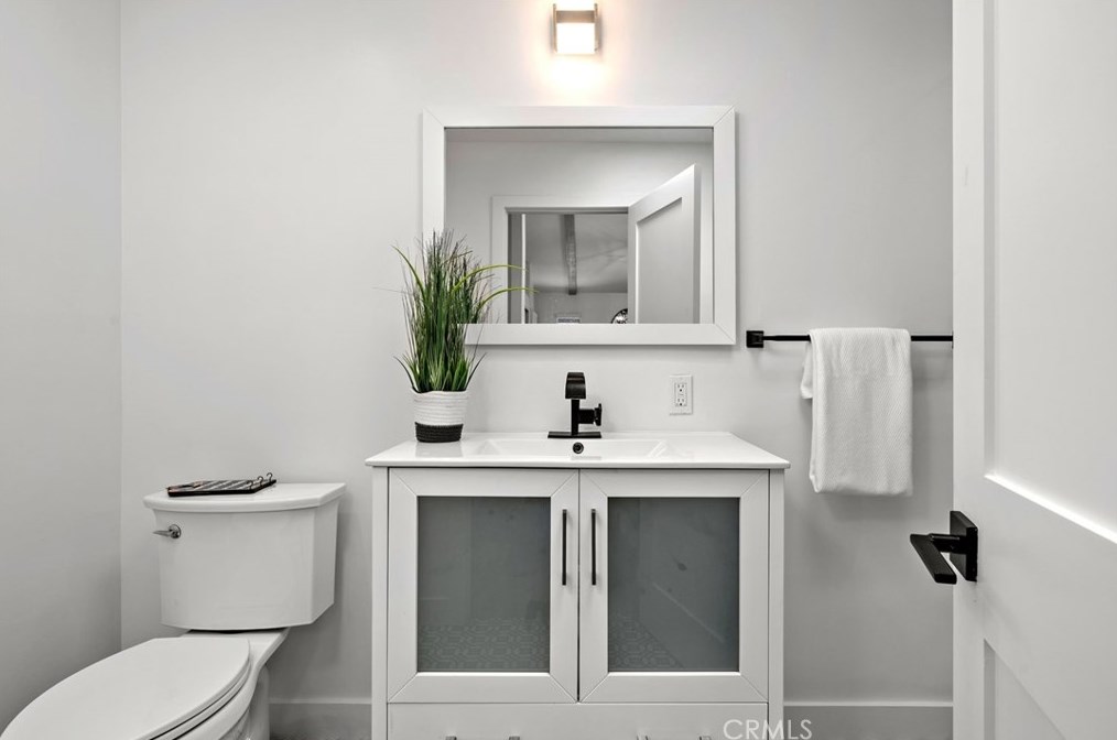 439 Lomita St, El Segundo CA  90245-4054 exterior