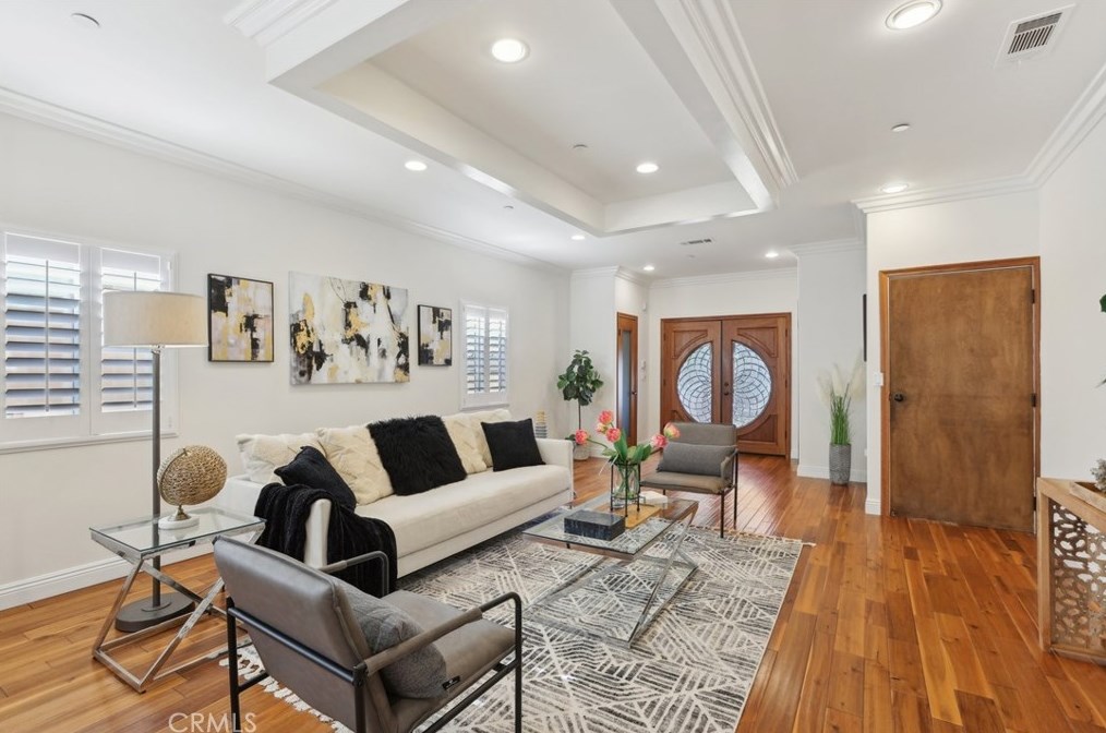 4235 59th Pl, Los Angeles CA  90043-3449 exterior