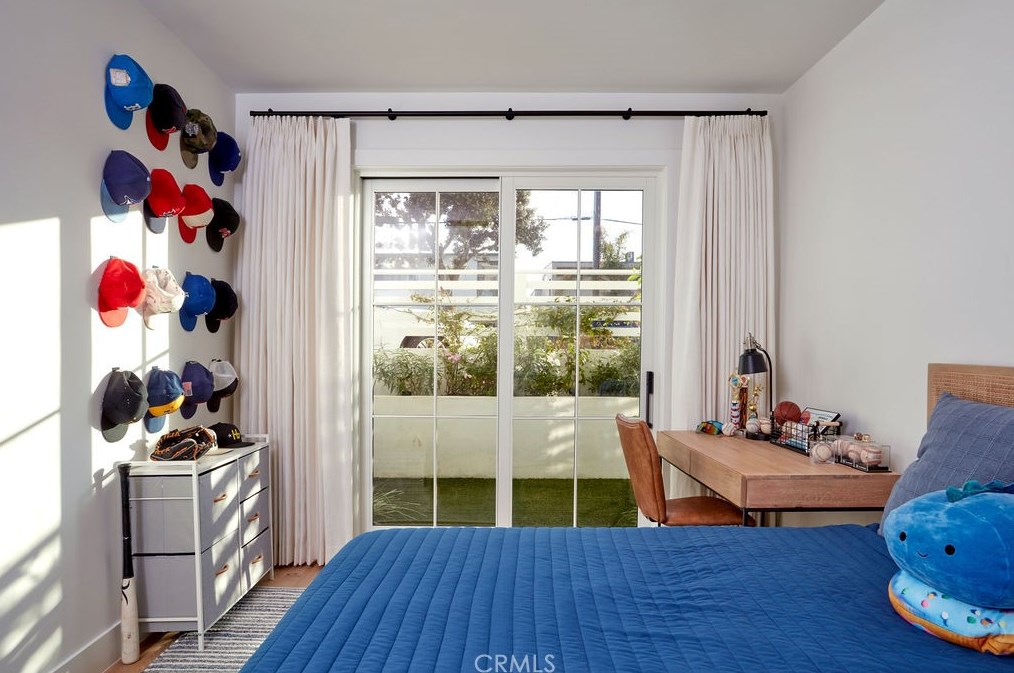 3112 Hermosa Ave, Hermosa Beach CA  90254-2330 exterior