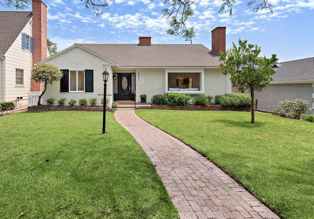 4022 Chestnut Ave, Long Beach CA  90807-3208 exterior