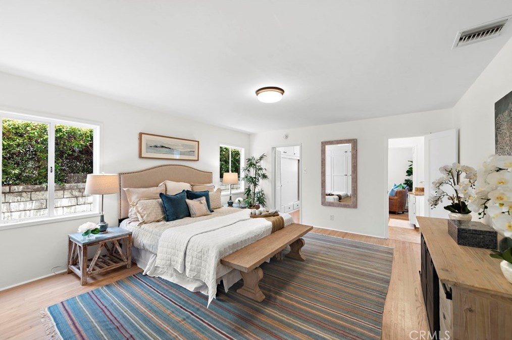 4022 Chestnut Ave, Long Beach CA  90807-3208 exterior