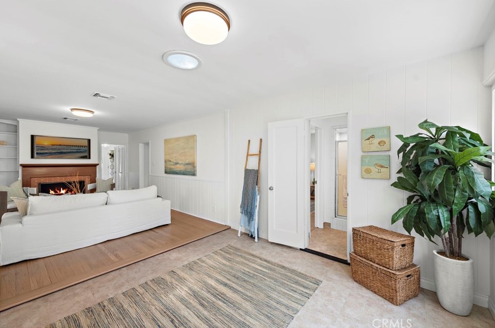 4022 Chestnut Ave, Long Beach CA  90807-3208 exterior