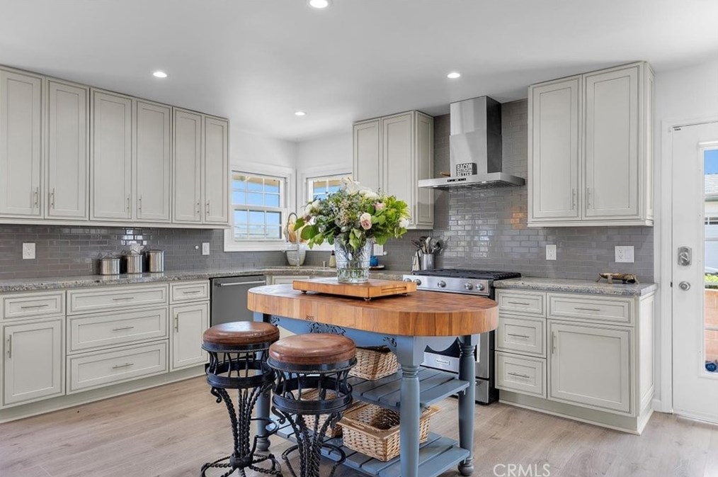 857 Maryland St, El Segundo CA  90245-2546 exterior