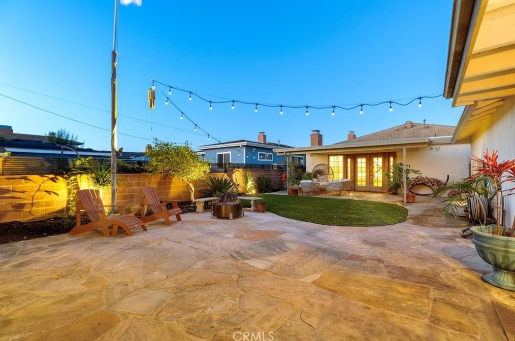 857 Maryland St, El Segundo CA  90245-2546 exterior