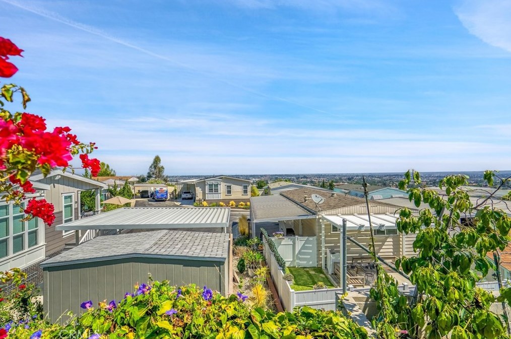 2550 Pacific Coast Hwy, Torrance CA  90505-7045 exterior