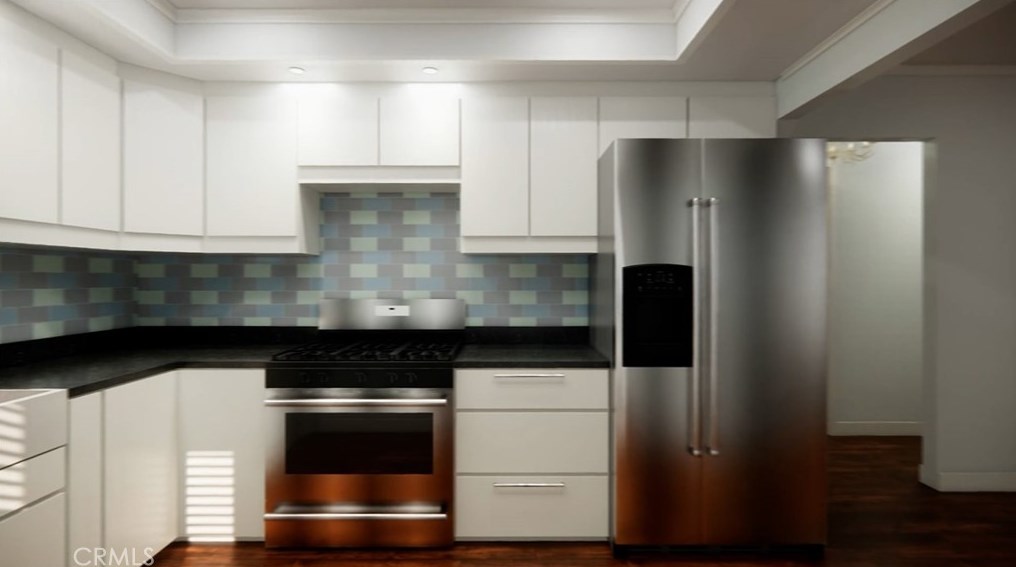 841 Penn St, El Segundo CA 90245-3025 exterior