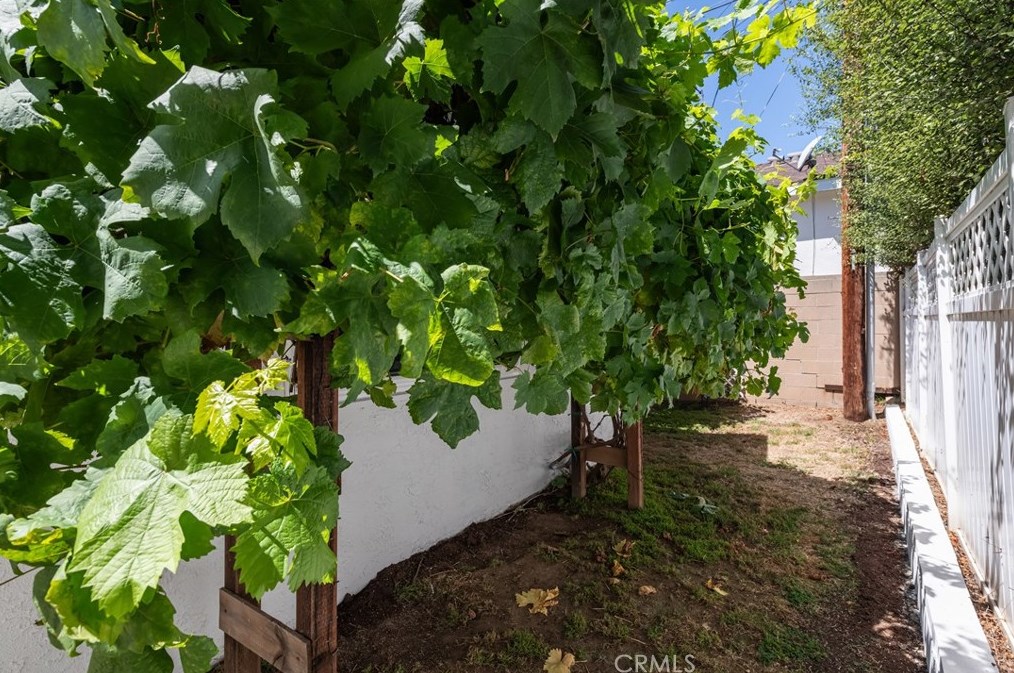 841 Penn St, El Segundo CA 90245-3025 exterior