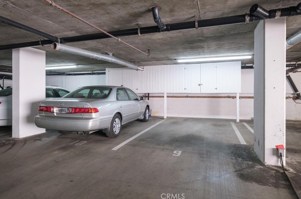 575 Esplanade, Redondo Beach CA  90277-4065 exterior