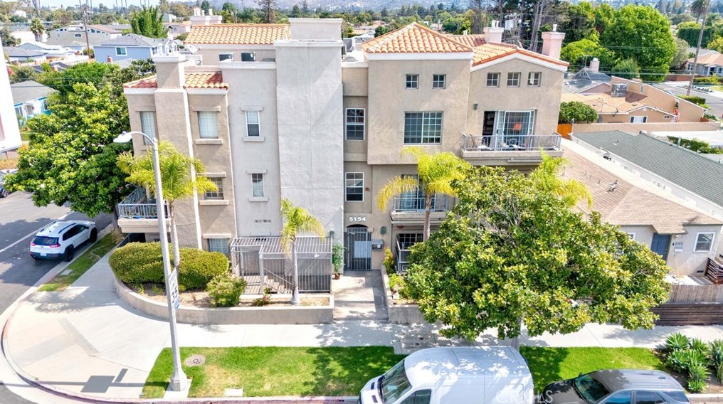 5154 Inglewood Blvd, Los Angeles CA  90230-5974 exterior