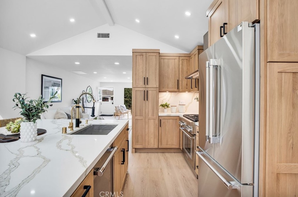 1209 Frd Ave, Redondo Beach CA  90278-4023 exterior