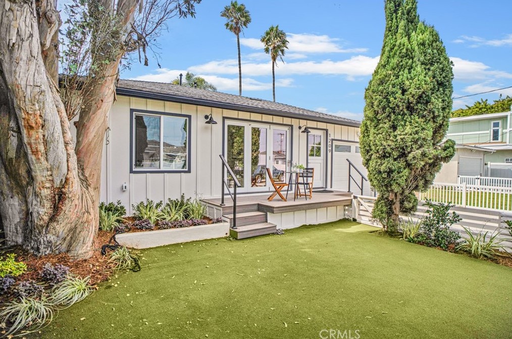 1209 Frd Ave, Redondo Beach CA  90278-4023 exterior