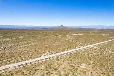 20501 Stoddard Wells Road, Apple Valley, CA 92307 - Photo 13