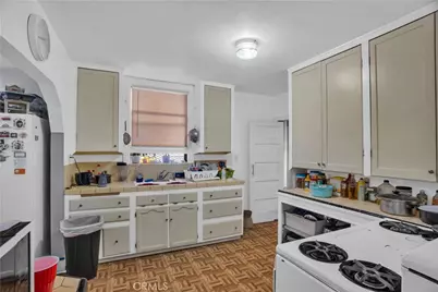 1643 W 46th Street, Los Angeles, CA 90062 - Photo 11