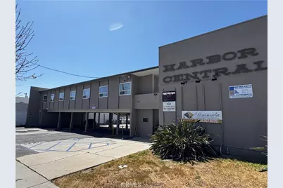 555 W 9th Street #16, San Pedro, CA 90731 - Photo 1