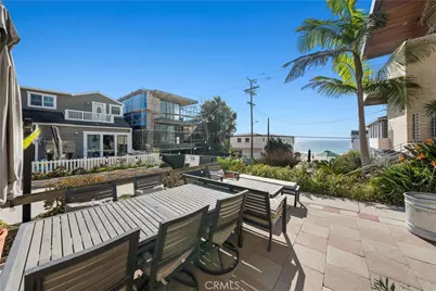 125 9th Street, Manhattan Beach, CA 90266 - Photo 3