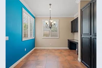 28304 Lorita Lane, Saugus, CA 91350 - Photo 7