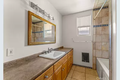 1611 Bay View Avenue, Wilmington, CA 90744 - Photo 25