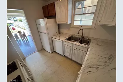 218 N Broadway, Redondo Beach, CA 90277 - Photo 21