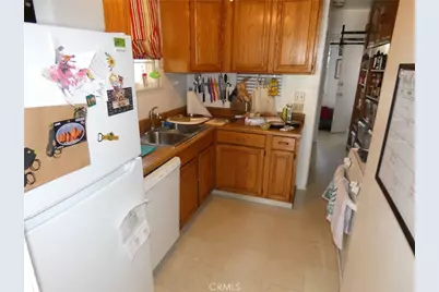 218 N Broadway, Redondo Beach, CA 90277 - Photo 35