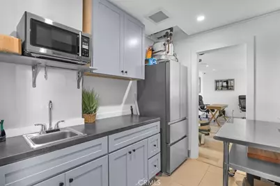 930 Manhattan Beach Boulevard #C, Manhattan Beach, CA 90266 - Photo 17