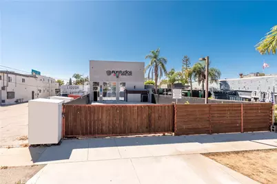 512 N Pacific Coast Highway, Redondo Beach, CA 90277 - Photo 17