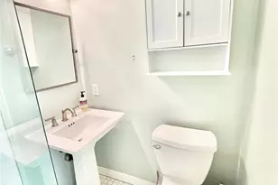 82 Avalon Terrace Rd, Avalon, CA 90704 - Photo 7