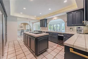 23 Country Meadow Rd, Rolling Hills Estates, CA 90274 - Photo 11