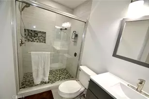 8712 Chessington Dr, Inglewood, CA 90305 - Photo 15