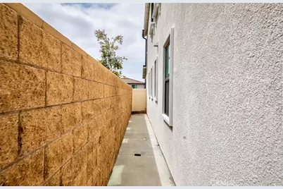 1613 Veridian Lane, San Pedro, CA 90732 - Photo 9