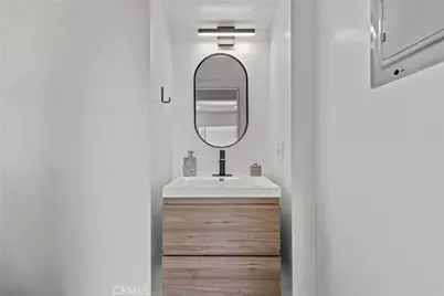 2067 Mayview Drive, Los Angeles, CA 90027 - Photo 13