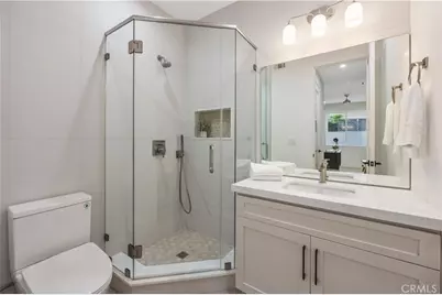 2405 Mathews Avenue #C, Redondo Beach, CA 90278 - Photo 17