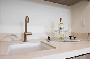 461 NW Chabela Dr, Manhattan Beach, CA 90266 - Photo 9