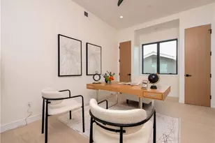 461 NW Chabela Dr, Manhattan Beach, CA 90266 - Photo 29