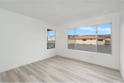 935 W 10th St, San Pedro, CA 90731 - Photo 19