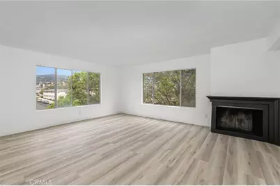 935 W 10th St, San Pedro, CA 90731 - Photo 13