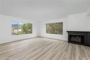 935 W 10th St, San Pedro, CA 90731 - Photo 13