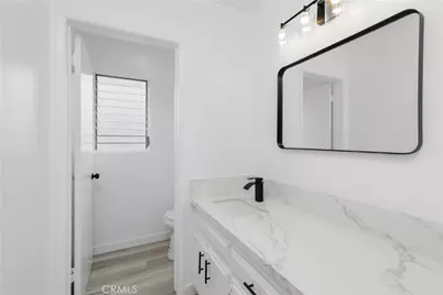 935 W 10th Street, San Pedro, CA 90731 - Photo 11