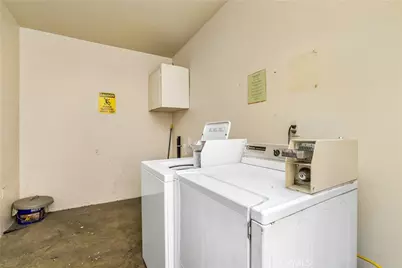 523 E Hazel Street, Inglewood, CA 90302 - Photo 11