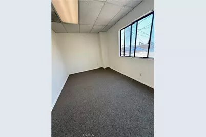 1233 W Gardena Boulevard #204, Gardena, CA 90247 - Photo 3