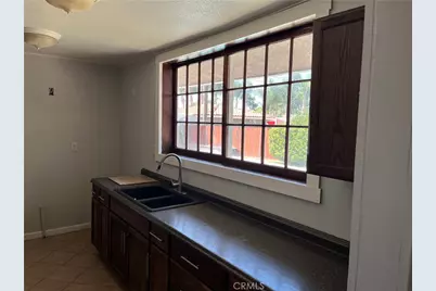 609 S Buena Vista Street, Hemet, CA 92543 - Photo 11