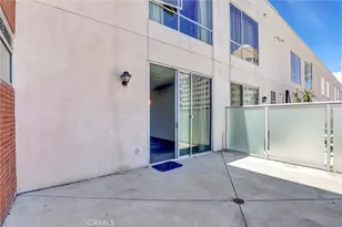 285 W 6th St, San Pedro, CA 90731 - Photo 19